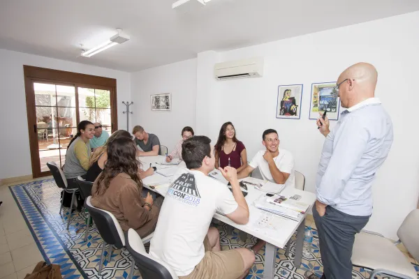 Escuela de Idiomas Nerja